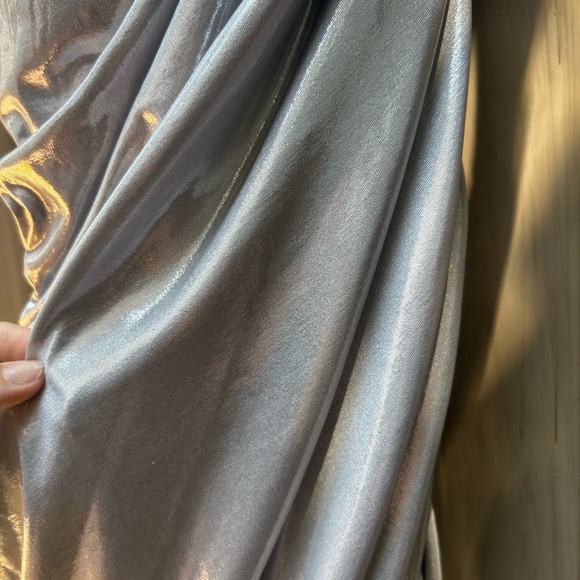 NORMA KAMALI Diana One-Shoulder Fishtail Gown Silver - Picture 10 of 11